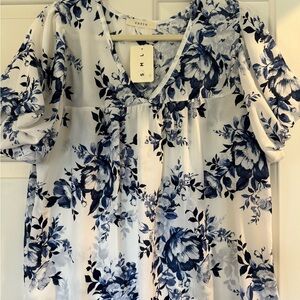 Women's Floral Blue and White Top